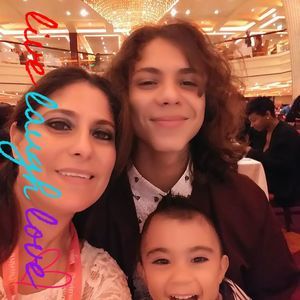 Meet your Posher, Laura